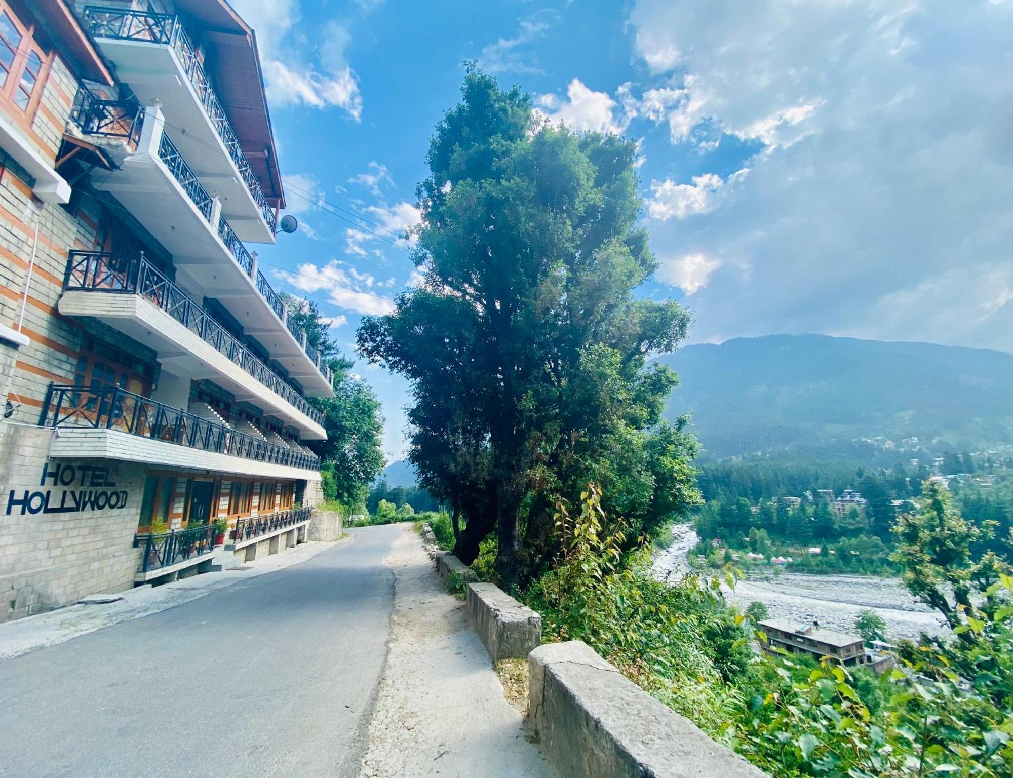 Hotel Hollywood Manali - Scenic River & Mountain View With Premium Rooms מראה חיצוני תמונה