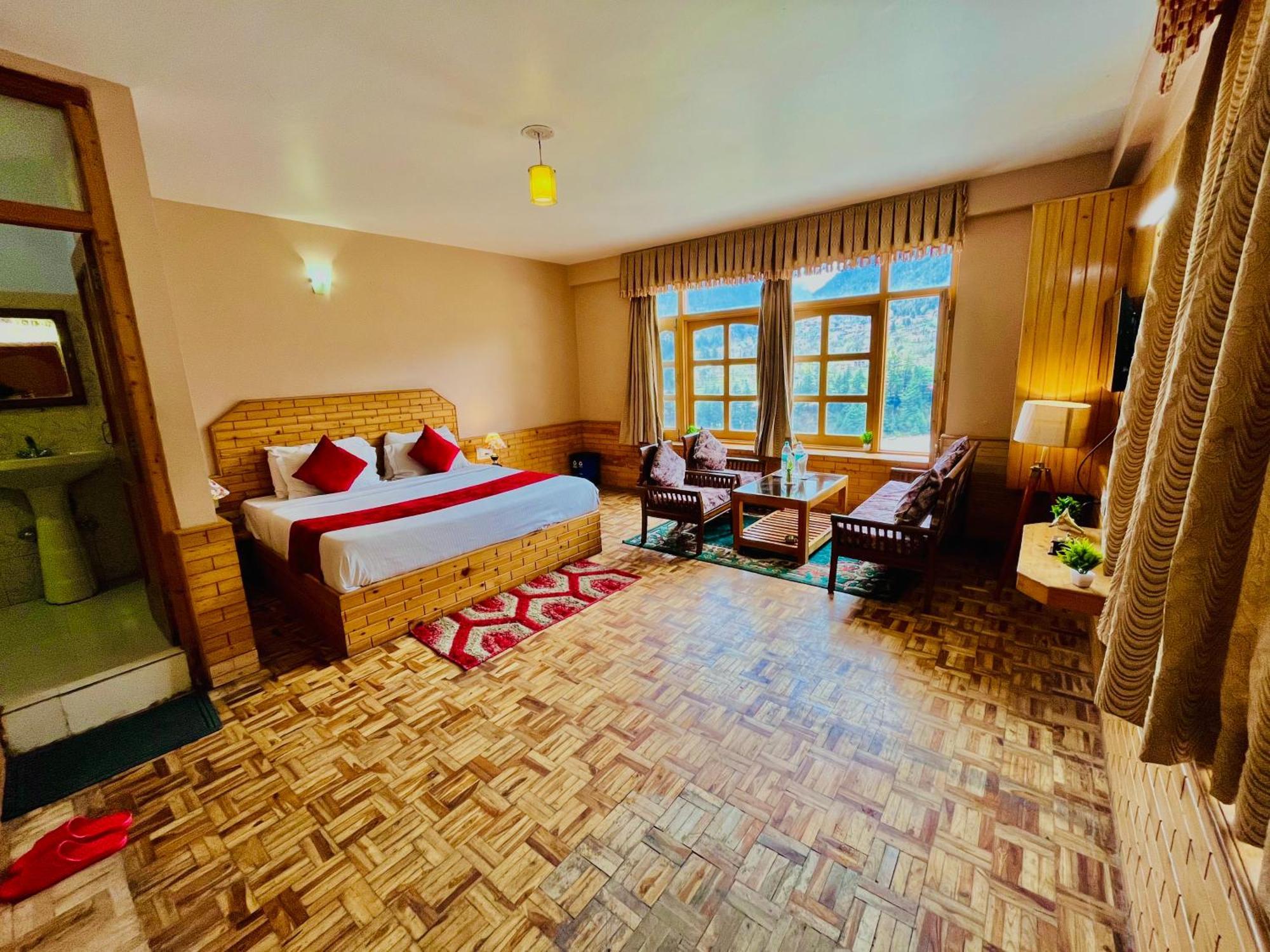 Hotel Hollywood Manali - Scenic River & Mountain View With Premium Rooms מראה חיצוני תמונה